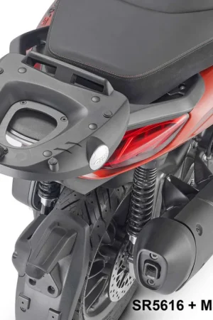 A Buon Prezzo Attacco posteriore per bauletto Monolock Givi SR5616 Per PIAGGIO Beverly 300-400 HPE (21 > 24)