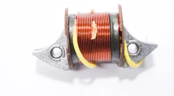 Solo Oggi 7062 - BOBINA ALIMENTAZIONE VESPA GTR 125/VESPA SUPER 125-150/VESPA SPRINT 150 PER VOLANO 6 POLI