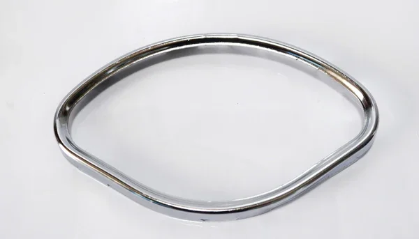 BO1519 - CORNICE CROMATA OVALE BOSATTA PERVESPA VNL2T -VLB1-VBB1T -VLA1T -VSB1T -VSC1T Soddisfatti O Rimborsati