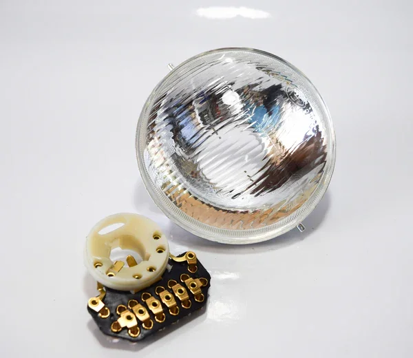 Offerta Lampo F324 - FARO ANTERIORE LAMBRETTA LI 3°SERIE